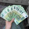 Fake 100 euro notes